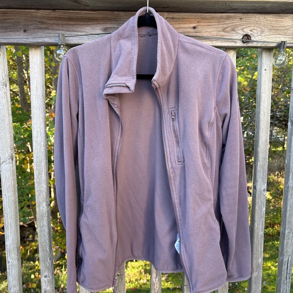 Helly Hansen fleece zip up - Women’s medium